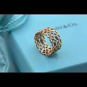 Tiffany&Co Picasso 18K Crown of Hearts 3-row Band